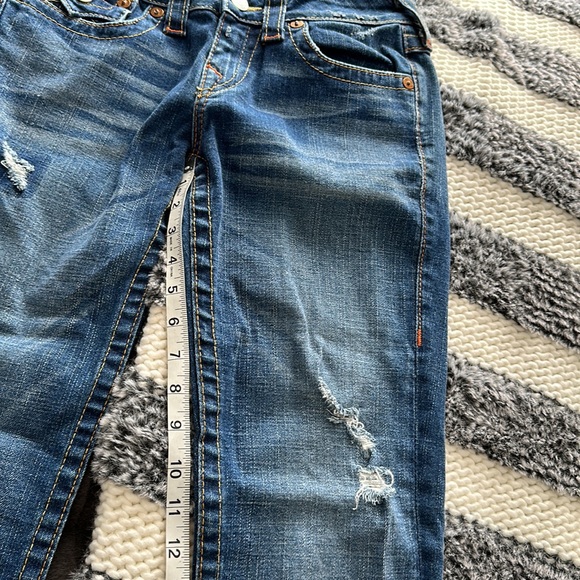 True Religion - Picture 4 of 8